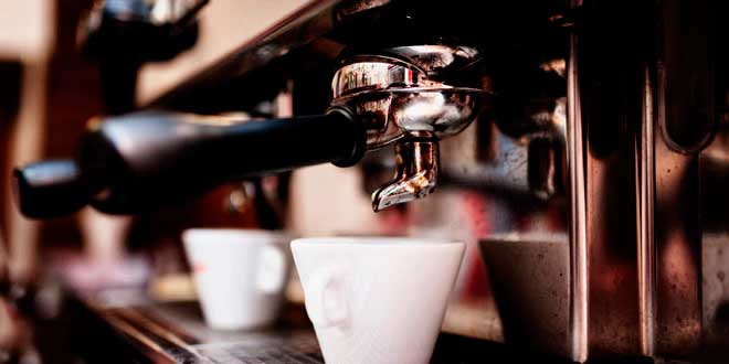 Quanta caffeina contiene un caffè Quanta caffeina contiene un caffè