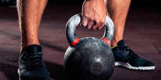 Allenamento con pesi russi Allenamento con pesi russi