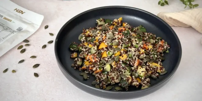 Insalata di quinoa tricolore senza glutine Insalata di quinoa tricolore senza glutine