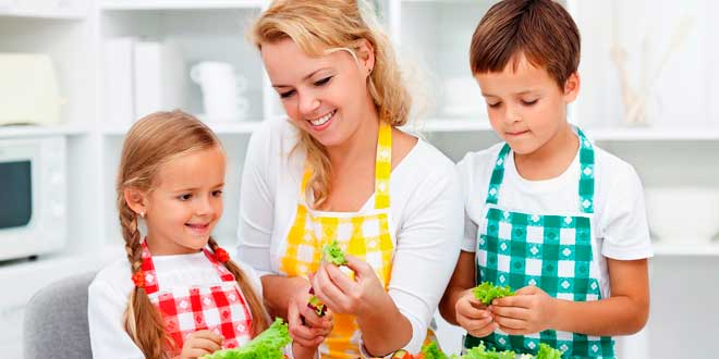 genitori figli alimentazione genitori figli alimentazione