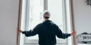 Che cos’è davvero la sindrome della capanna e come affrontarla?