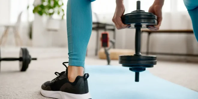 Allenamento in Casa con Manubri. Mese 6 Allenamento in Casa con Manubri. Mese 6