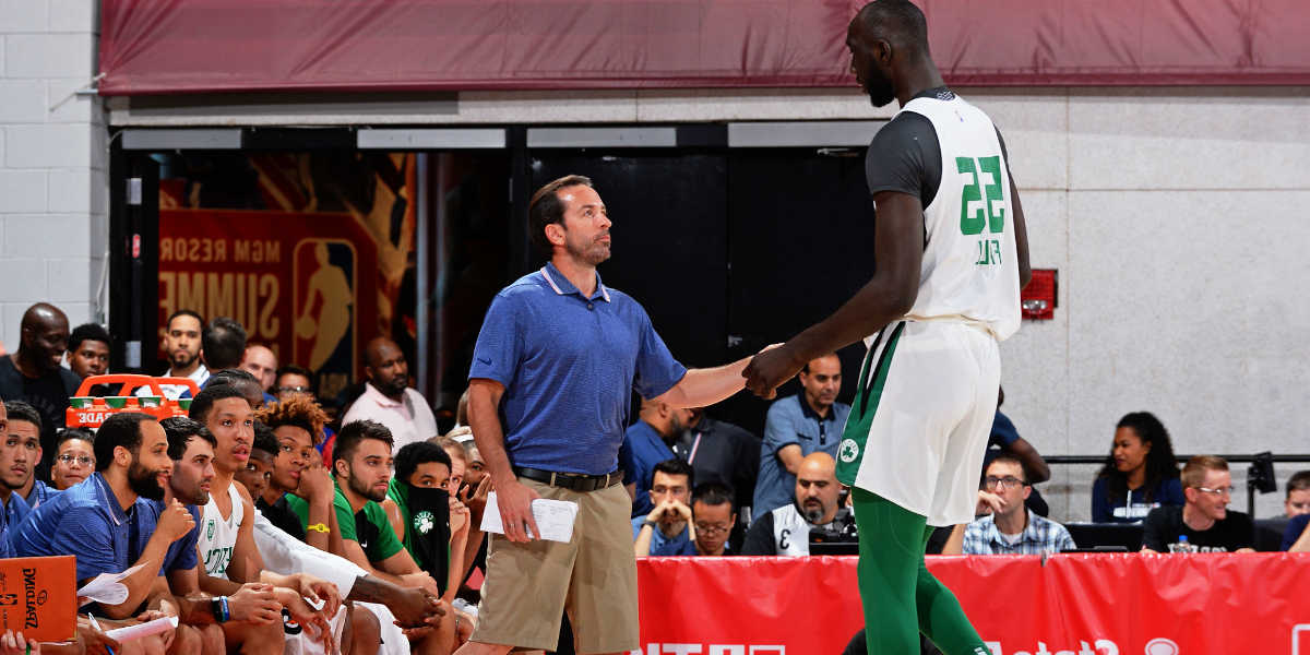 Centro classico del basket