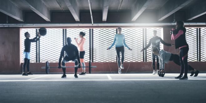 Come allenare il CrossFit in una palestra convenzionale? Come allenare il CrossFit in una palestra convenzionale?