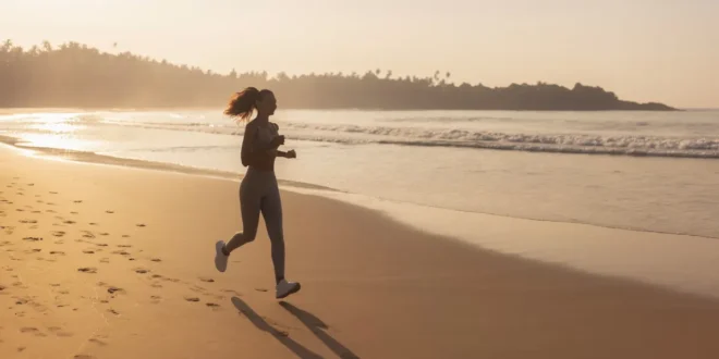 Correre sulla spiaggia, un allenamento non solo per l’estate Correre sulla spiaggia, un allenamento non solo per l’estate