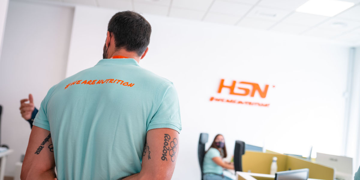 Saúl Craviotto negli uffici HSN