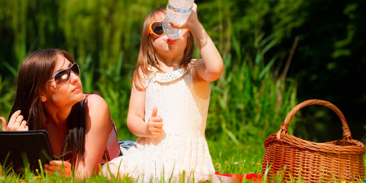 Idratarsi bene per mantenersi sano Idratarsi bene per mantenersi sano