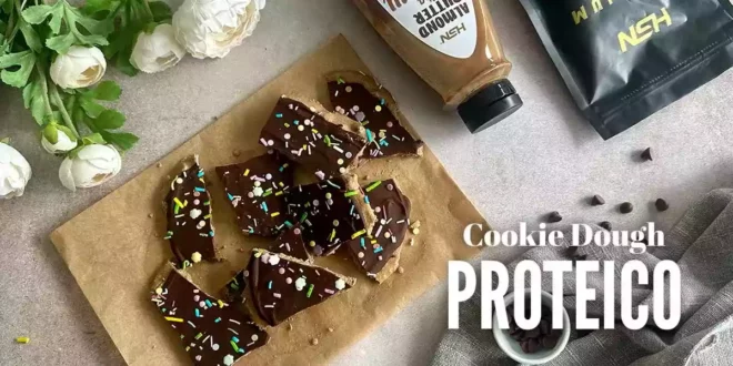 Cookie Dough Proteico: la Delizia Salutare che Rivoluzionerà la tua Dieta Cookie Dough Proteico: la Delizia Salutare che Rivoluzionerà la tua Dieta