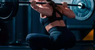 Come fare squat con peso