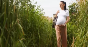 Camminare nel terzo trimestre di gravidanza: benefici, routine e consigli