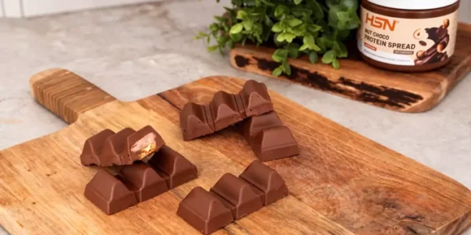 Barrette di cioccolato croccanti ripiene di crema di nocciole