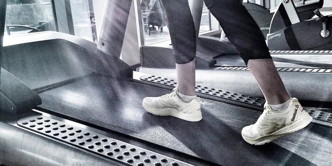 Correre sul tapis roulant inclinato, a che velocità?